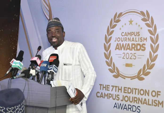 You are currently viewing PHOTOS: AI Is Reshaping Journalism and Crisis Communication, Says PRNigeria Publisher at Campus Journalism Awards